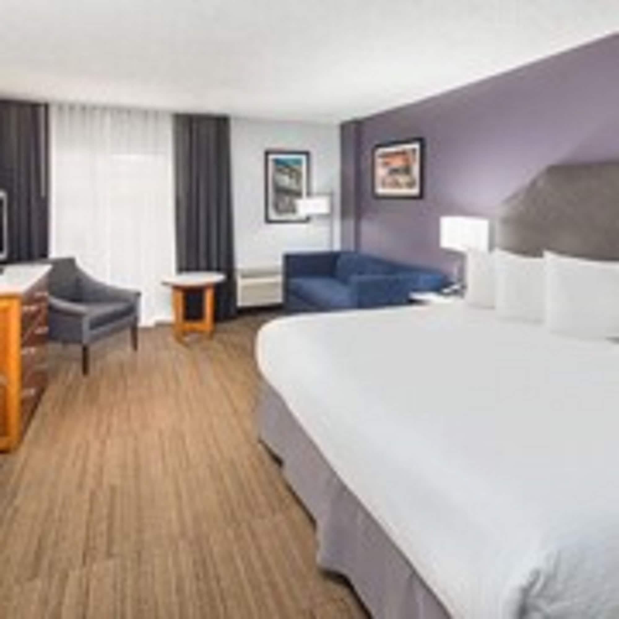 Wyndham Garden New Orleans Airport Hotel Metairie Exterior photo